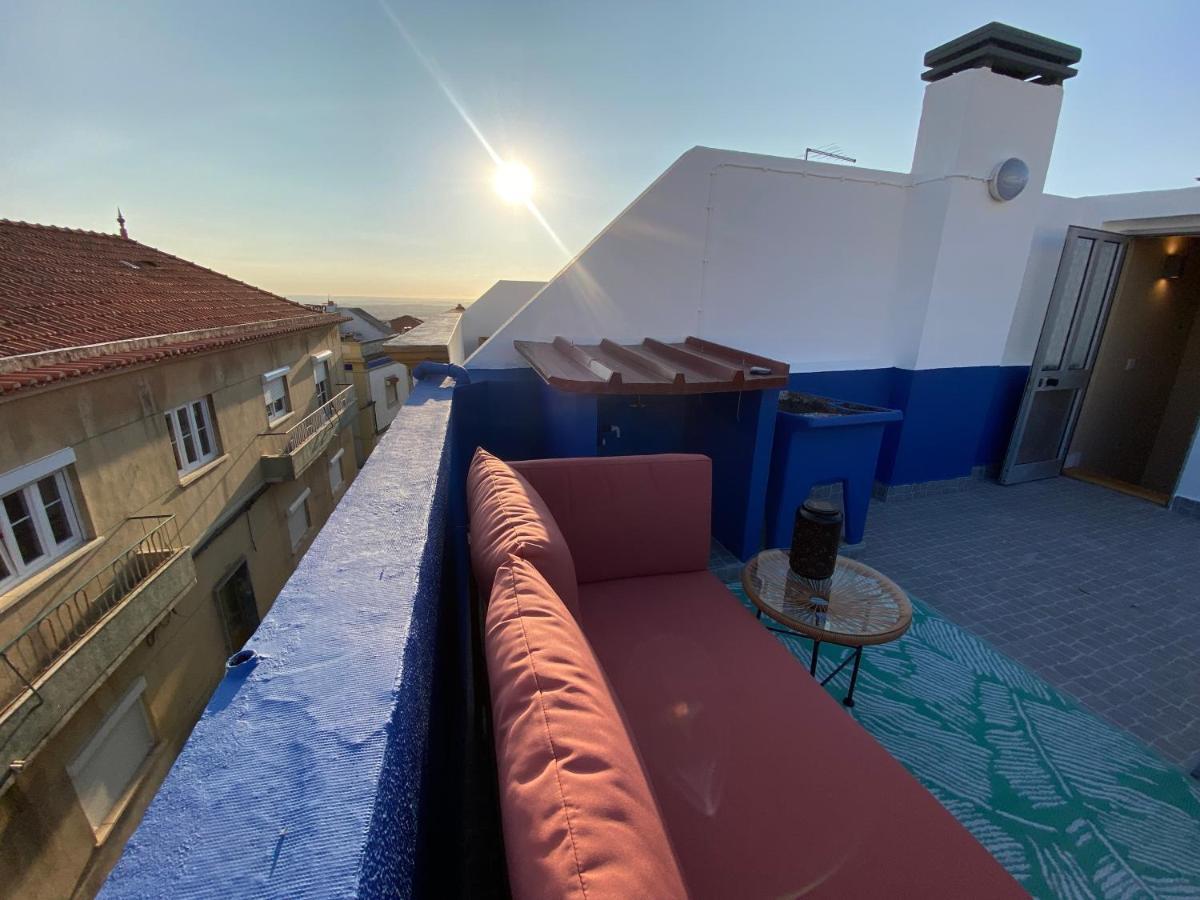Downtown Terrace Apartment *